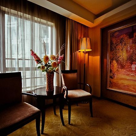 Howard Johnson All Suites Shanghai Exterior photo