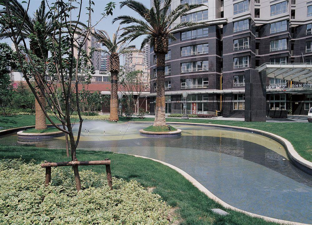 Howard Johnson All Suites Shanghai Exterior photo