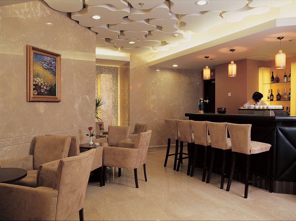 Howard Johnson All Suites Shanghai Exterior photo